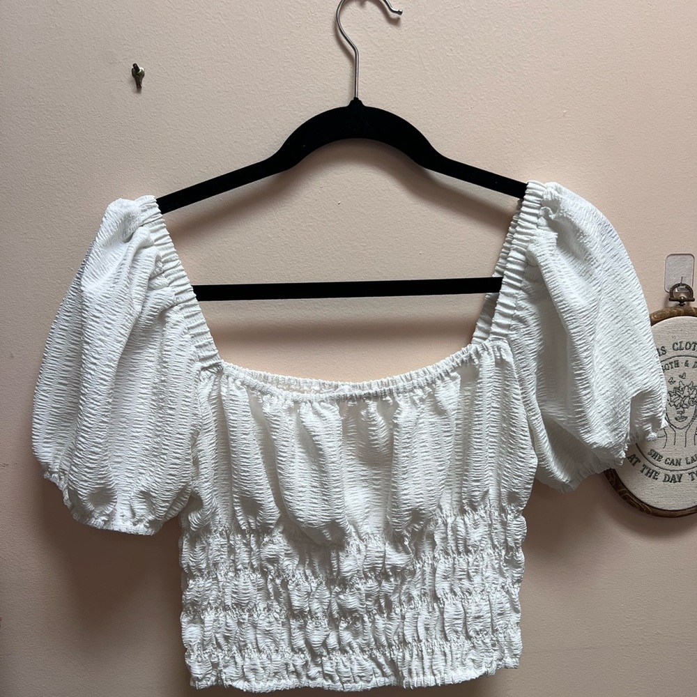 White Smocked Puff Sleeve Top Elodie Brand Size Medium Off The Shoulder Top